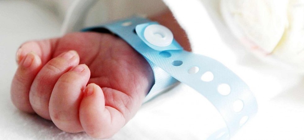 Coronavirus, stop ai visitatori nel reparto di ostetricia dell'Ospedale di Bolzano
